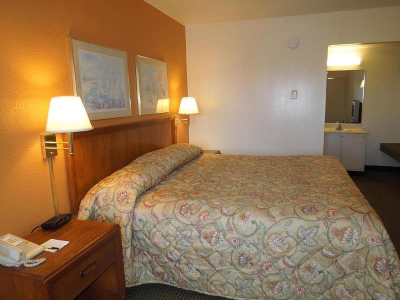 Rodeway Inn Sandusky Extérieur photo