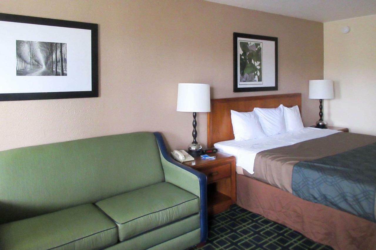 Rodeway Inn Sandusky Extérieur photo