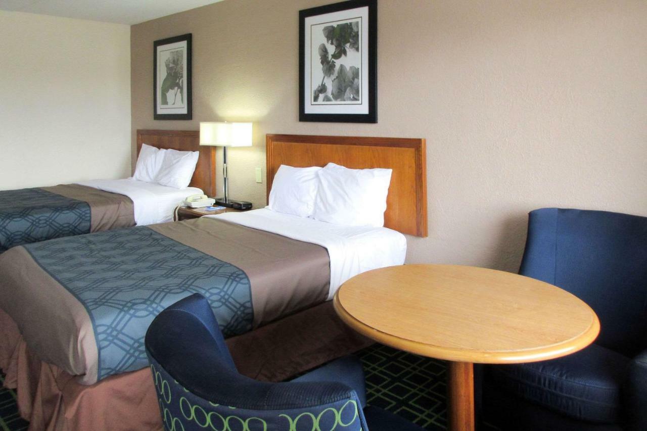 Rodeway Inn Sandusky Extérieur photo